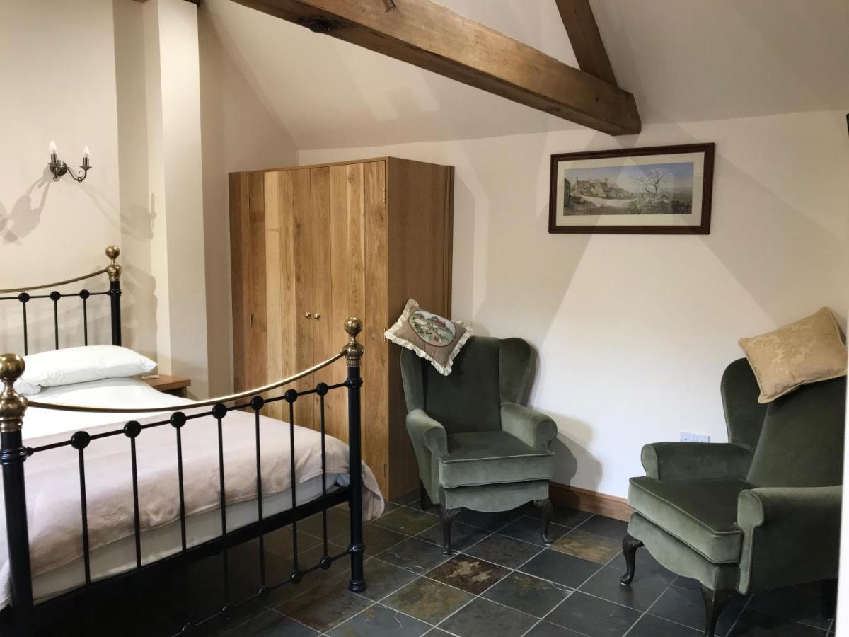 Nuneaton - Cottage - Sleeps 2 - Parking - Garden 外观 照片