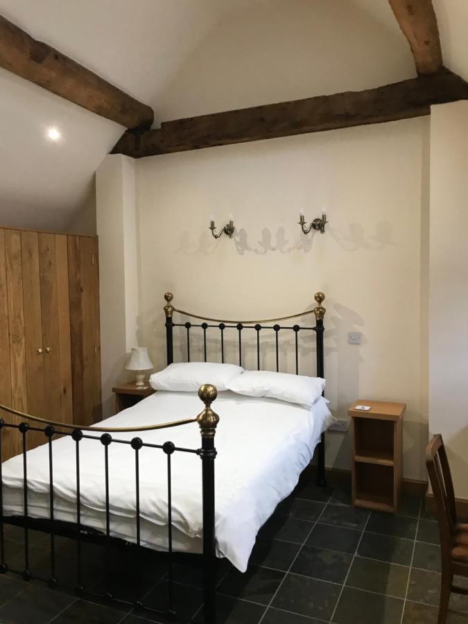 Nuneaton - Cottage - Sleeps 2 - Parking - Garden 外观 照片